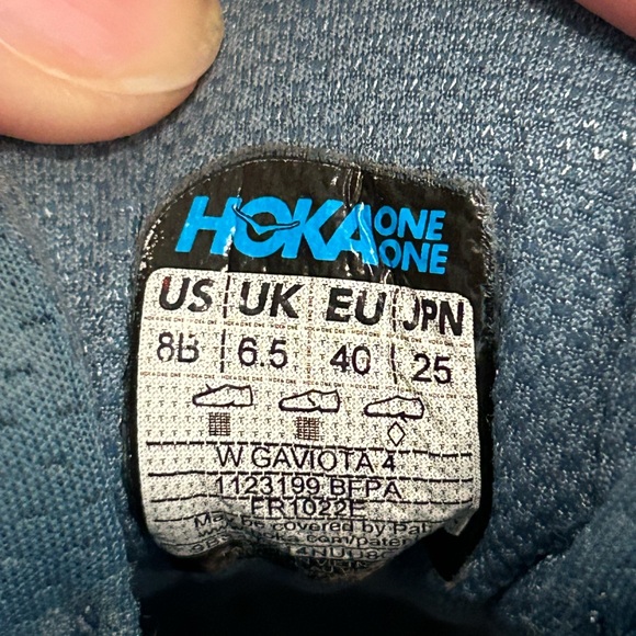 Hokas - Picture 2 of 4